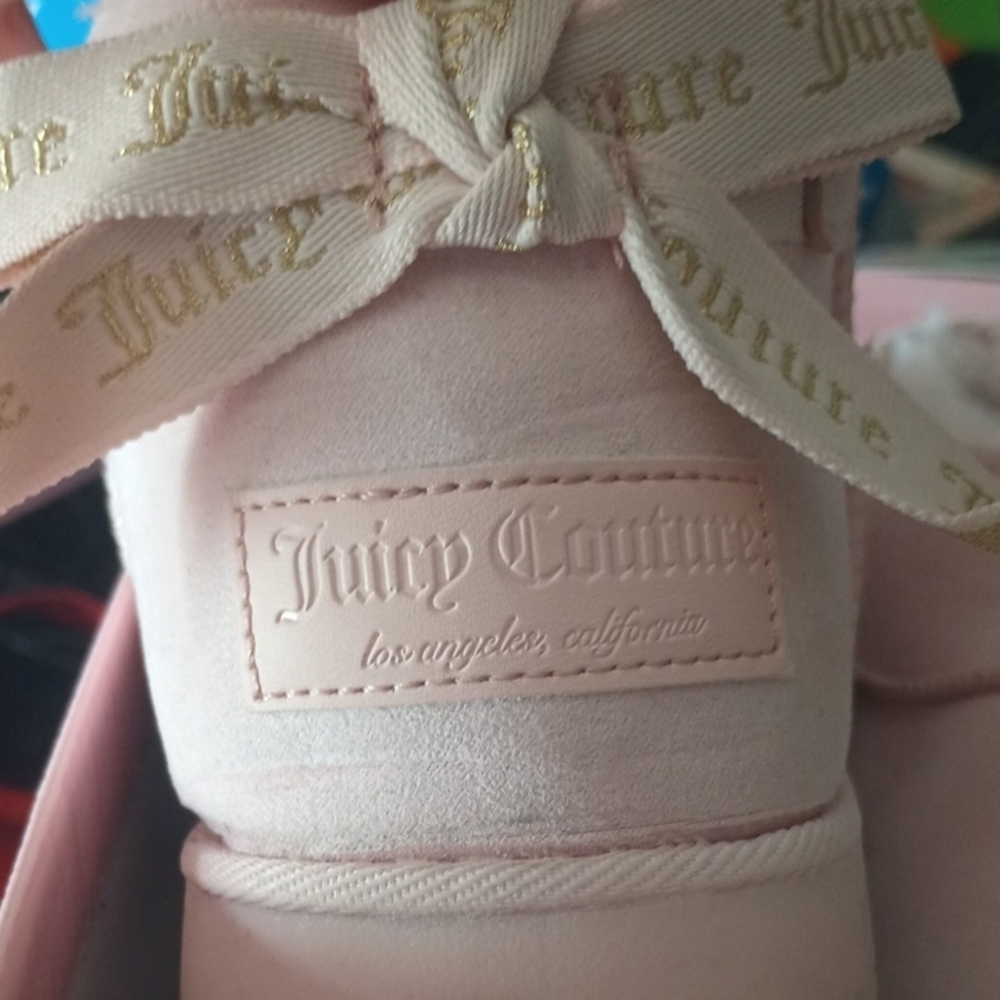 Juicy Couture Blush Fur-Lined Winter Boots - Picture 4 of 4